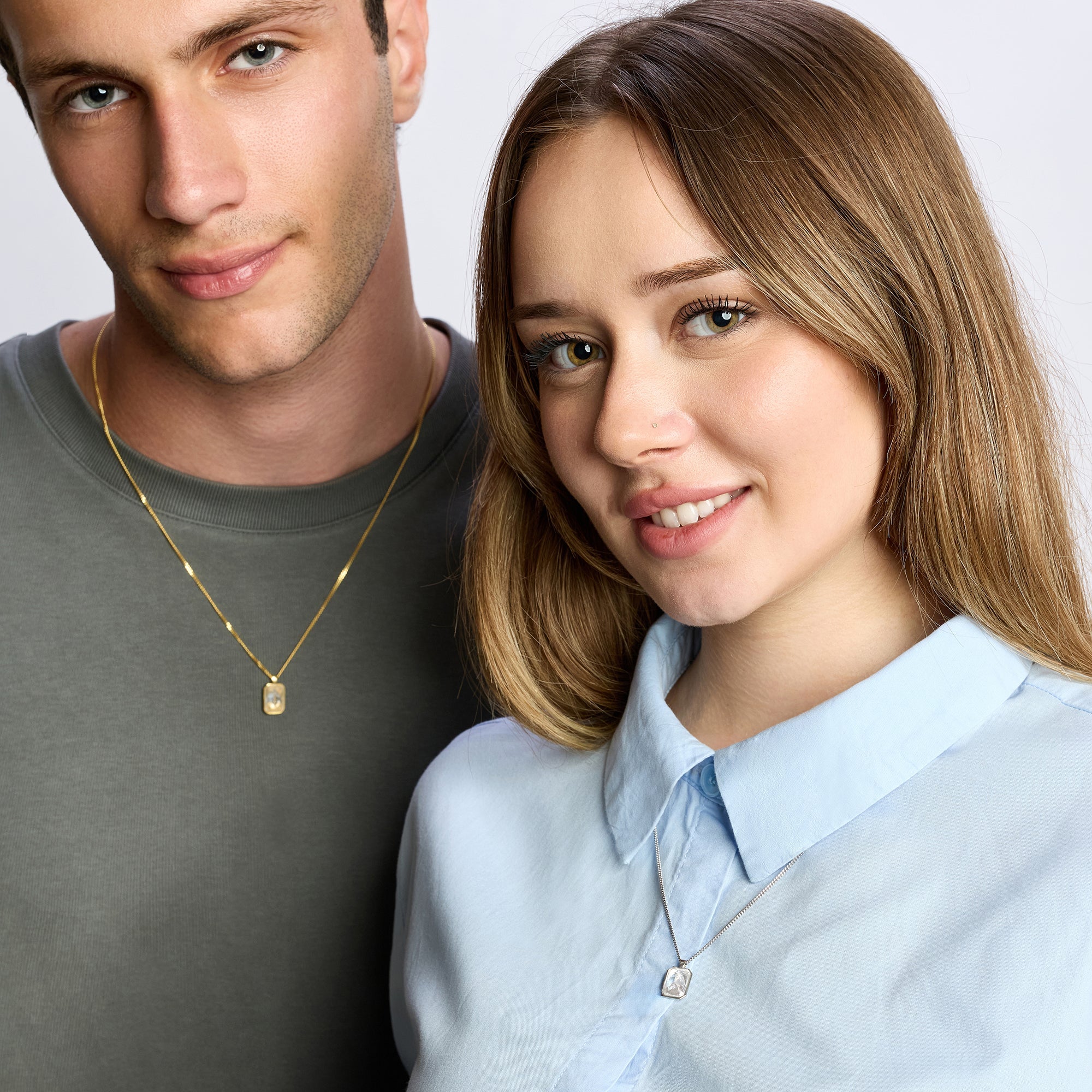 White Baguette Necklace In Gold