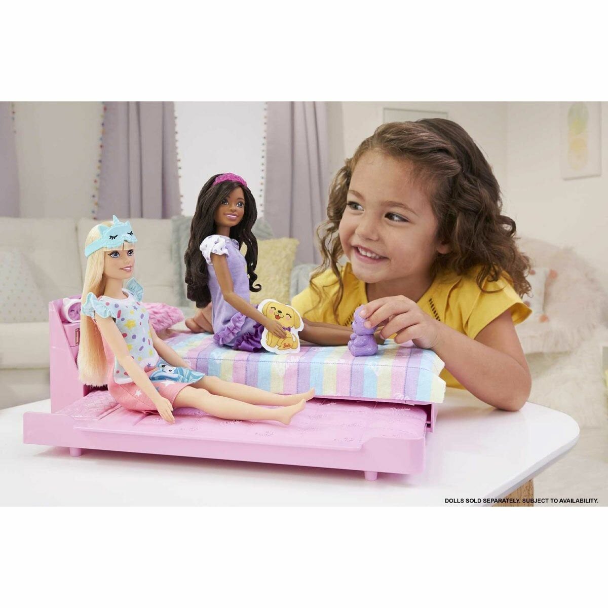Hmm64 My First Barbie - İLk Barbie Bebeğim - Barbie'Nin Yatağı Oyun Seti
