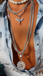 Bayemeyc-Galassia Madalyon Burç Kolye-KOLYELER-2-Milagron.com