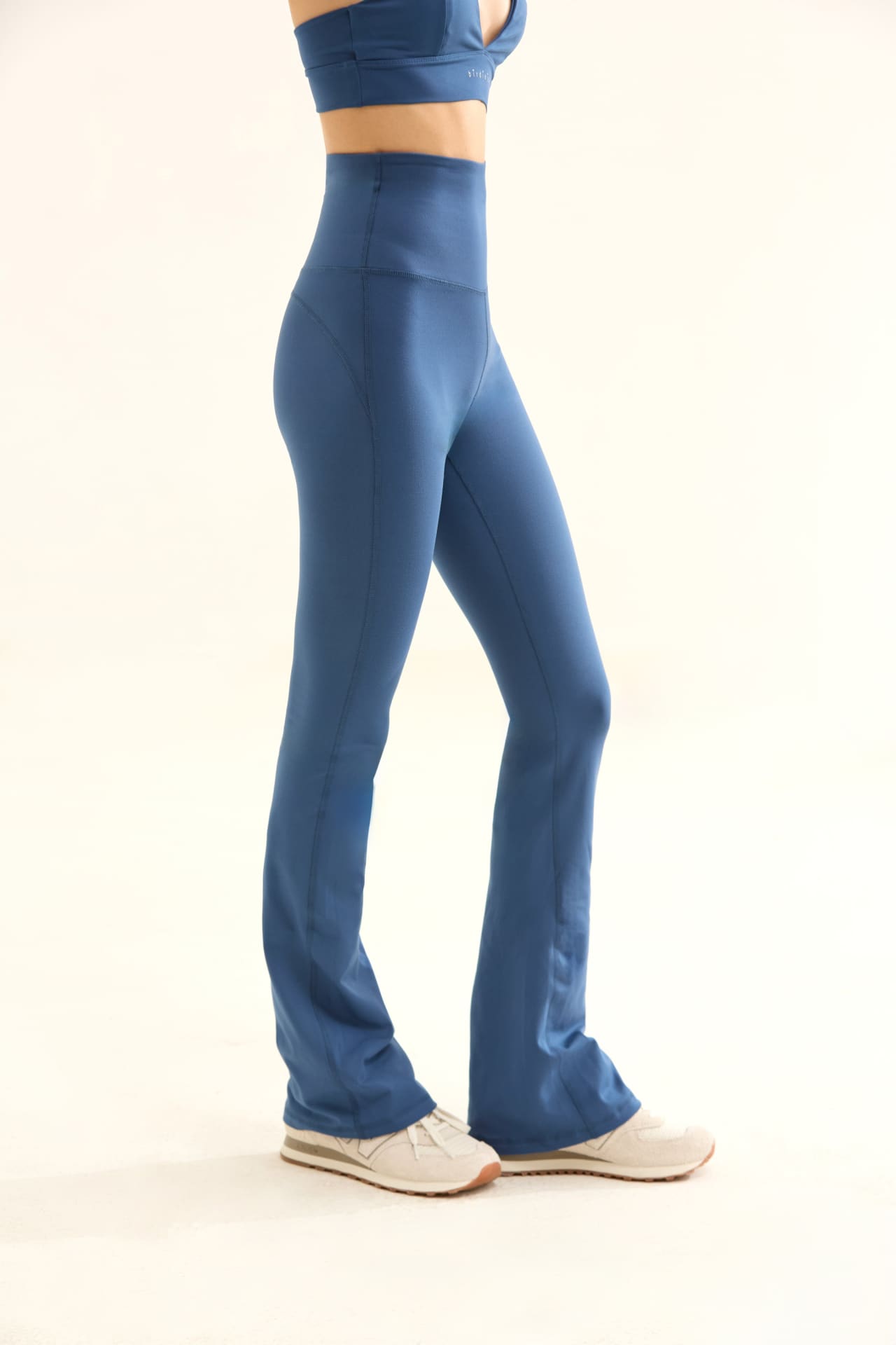 Birdiejay-Birdiesmooth Made For Walking Bootcut Leggings Gece Mavi̇si̇ Bootcut Yoga Ve Spor Tayti-4-Milagron.com