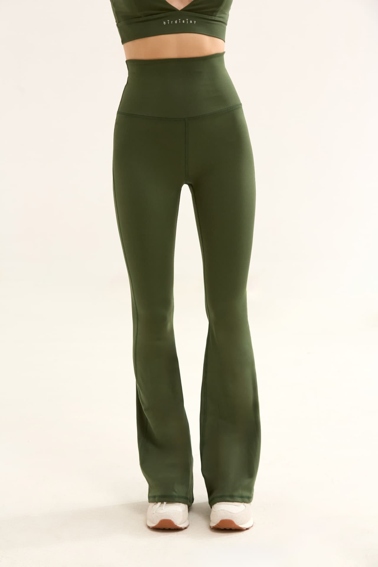 Birdiejay-Birdiesmooth Yoga Pants For Life Koyu Zeyti̇n Yeşi̇li̇ İspanyol Paça Yoga Ve Spor Tayti-3-Milagron.com