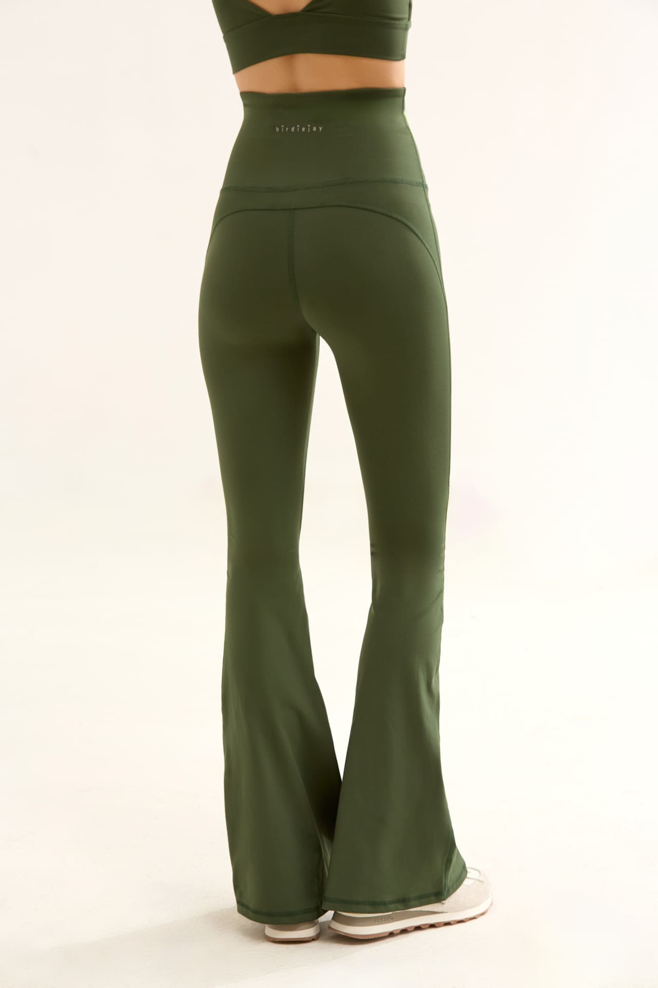 Birdiejay-Birdiesmooth Yoga Pants For Life Koyu Zeyti̇n Yeşi̇li̇ İspanyol Paça Yoga Ve Spor Tayti-5-Milagron.com