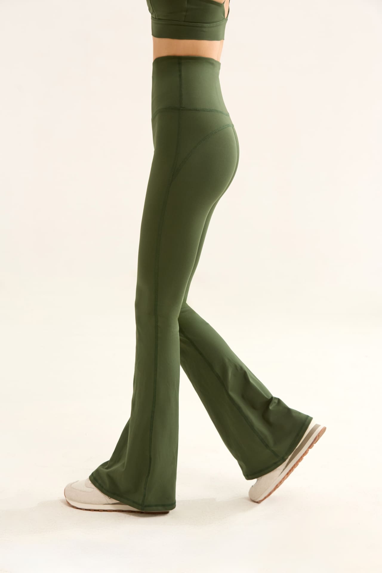 Birdiejay-Birdiesmooth Yoga Pants For Life Koyu Zeyti̇n Yeşi̇li̇ İspanyol Paça Yoga Ve Spor Tayti-6-Milagron.com