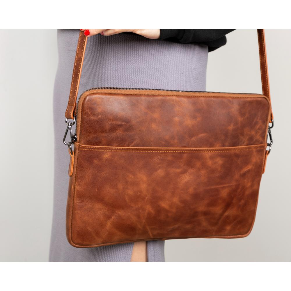 Bloominbag-Bloom Sleeve Leeds 16" Cognac Brown Hakiki Deri Laptop & Tablet Kılıfı-3-Milagron.com