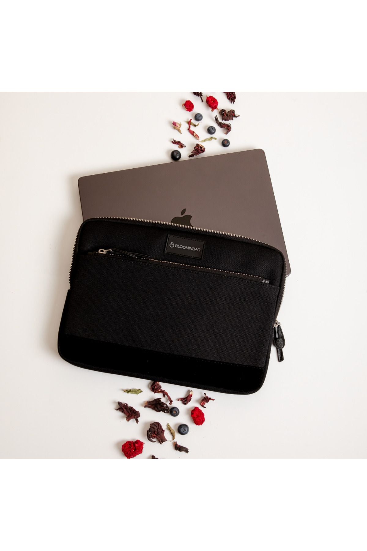 Bloominbag-Cosmic Cosmos 15 16 Inç Macbook / Laptop Kılıfı-2-Milagron.com