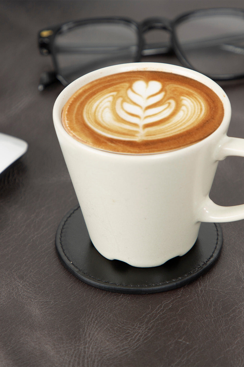 Bloominbag-Divine Cup Siyah Deri Yuvarlak Bardak Altlığı Seti (5'li)-Bardak Altlığı-4-Milagron.com