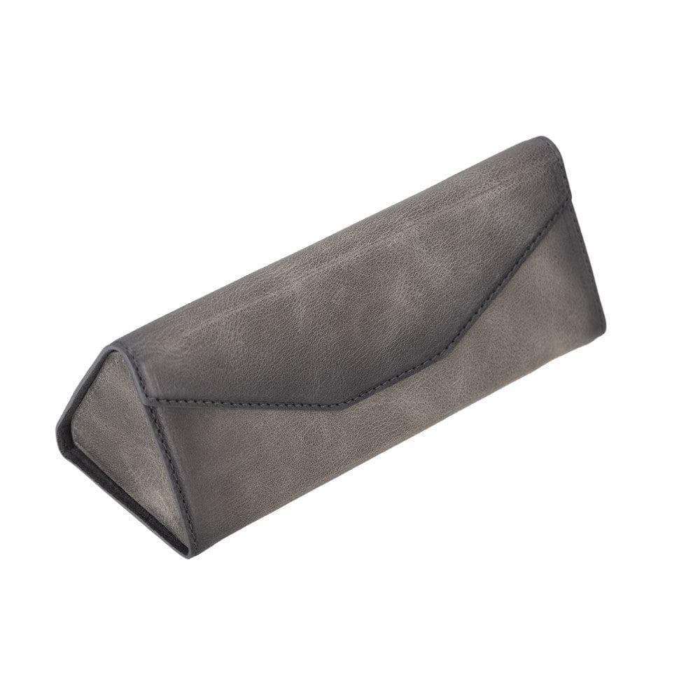 Prisma Ash Gray Deri Gözlük Kılıfı – Mıknatıslı Üçgen Tasarım