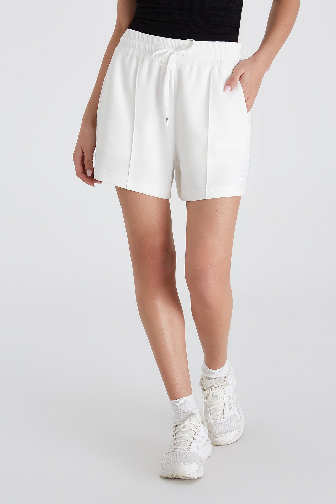 Boboist-Scarlet şort Scarlet Dikiş Detaylı Şort-Şort-2-Milagron.com