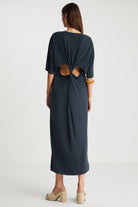 Boneqa Barcelona-Arka Detaylı Siyah Cupro Elbise-Elbise-5-Milagron.com