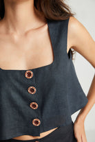 Boneqa Barcelona-Brode Kumaş Askılı Siyah Bluz-Bluz-3-Milagron.com