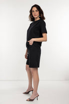 Boneqa Barcelona-Cep Detaylı Bermuda Şort-Şort-4-Milagron.com