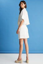 Boneqa Barcelona-Cep Detaylı Ekru Keten Gömlek-Gömlek-3-Milagron.com