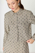 Desenli Cep Detaylı Crop Ceket - 0