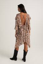 Boneqa Barcelona-Fırfır Detaylı Leopar Desenli Elbise-Elbise-2-Milagron.com