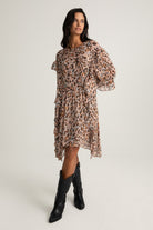 Boneqa Barcelona-Fırfır Detaylı Leopar Desenli Elbise-Elbise-3-Milagron.com