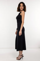 Boneqa Barcelona-Gold Toka Detaylı Tek Kollu Elbise-Elbise-7-Milagron.com