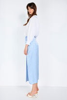 Boneqa Barcelona-Jakarlı Önden Düğme Detaylı Mavi Midi Etek-Etek-3-Milagron.com