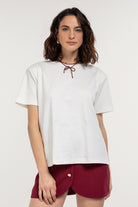 Boneqa Barcelona-Pamuklu Ekru Basic Tişört-T-Shirts-3-Milagron.com