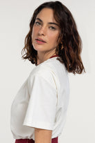 Boneqa Barcelona-Pamuklu Ekru Basic Tişört-T-Shirts-6-Milagron.com