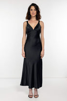 Boneqa Barcelona-Sırt Dekolteli Siyah Robalı Elbise-Elbise-1-Milagron.com