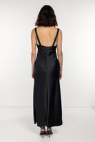 Boneqa Barcelona-Sırt Dekolteli Siyah Robalı Elbise-Elbise-7-Milagron.com