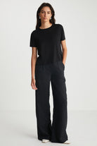 Boneqa Barcelona-Sırtı Açık Siyah Basic Tişört-T-Shirts-1-Milagron.com