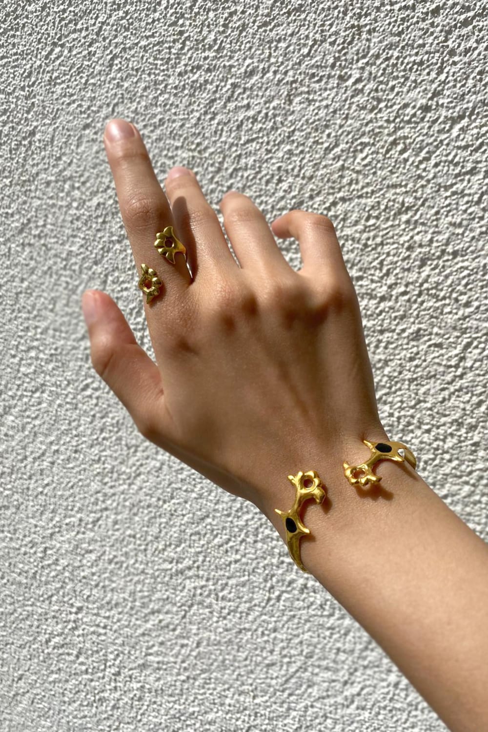 Brambuta-Ankh Siyah Mineli Gold Bileklik-Bileklik-4-Milagron.com