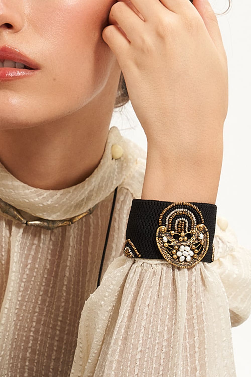 Brambuta-İncili Etnik Bileklik-Bileklik-3-Milagron.com