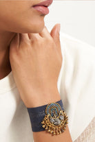 Brambuta-Mavi Çizgili Etnik Bileklik-Bileklik-1-Milagron.com