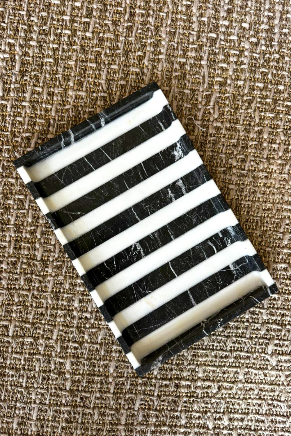 Modern Siyah Beyaz Mermer Sunum Tepsisi - 5