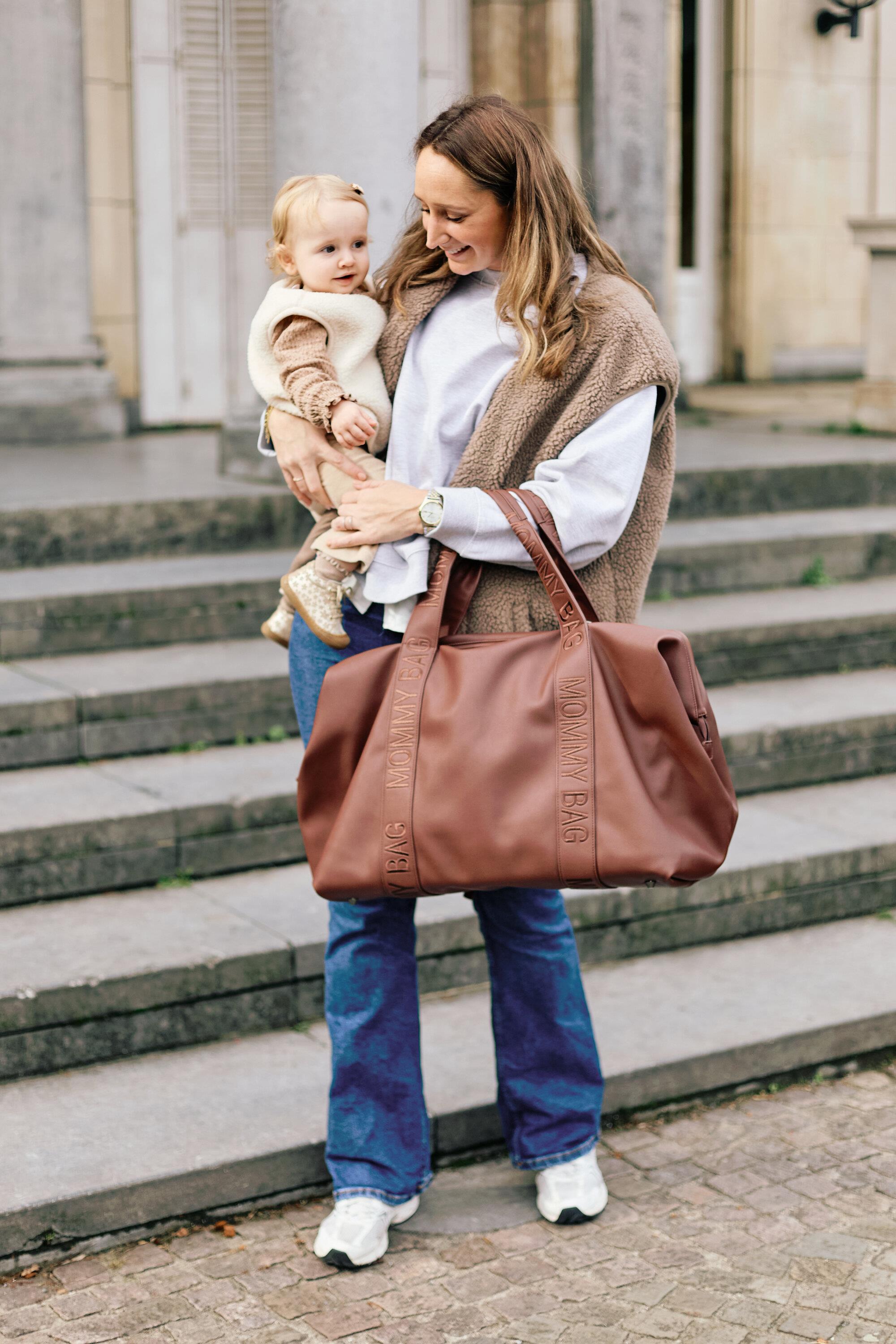 Mommy Bag Çanta, Signature Vegan Deri Koyu Kahve
