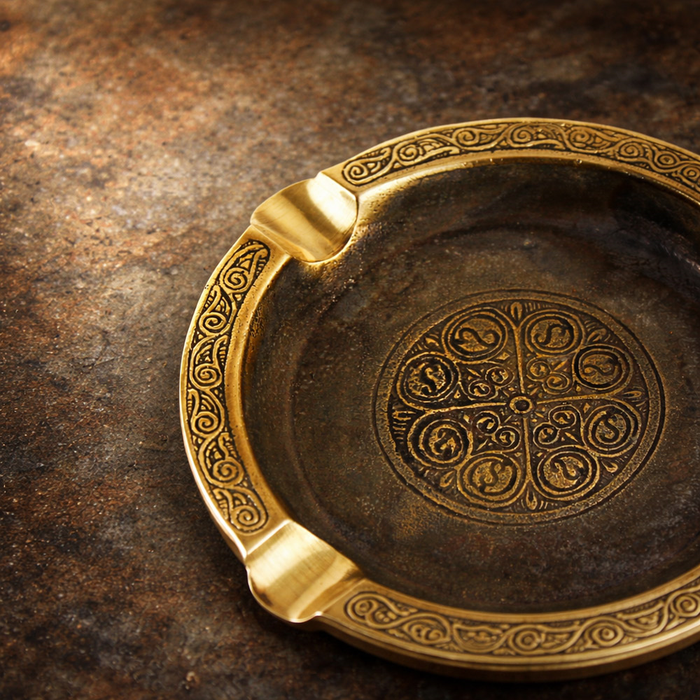  Brazen Antique İŞlemeli Döküm Puro Küllüğü
