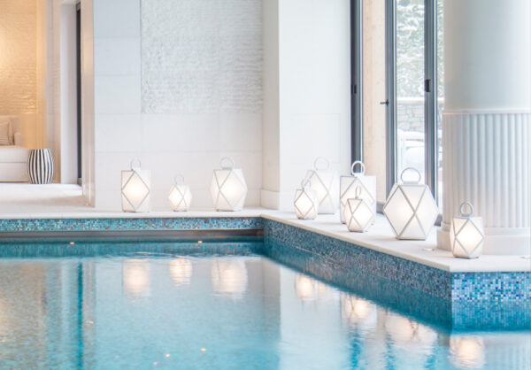 Muse Diş Mekan Orta Boy Bataryali 1L Mat Beyaz Ø40X40 Cm Led 1X3W