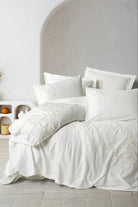 Cotton Box-3D Nakışlı Saten Çift Kişilik Nevresim Takımı Gembira Beyaz-Nevresim Takımı-1-Milagron.com