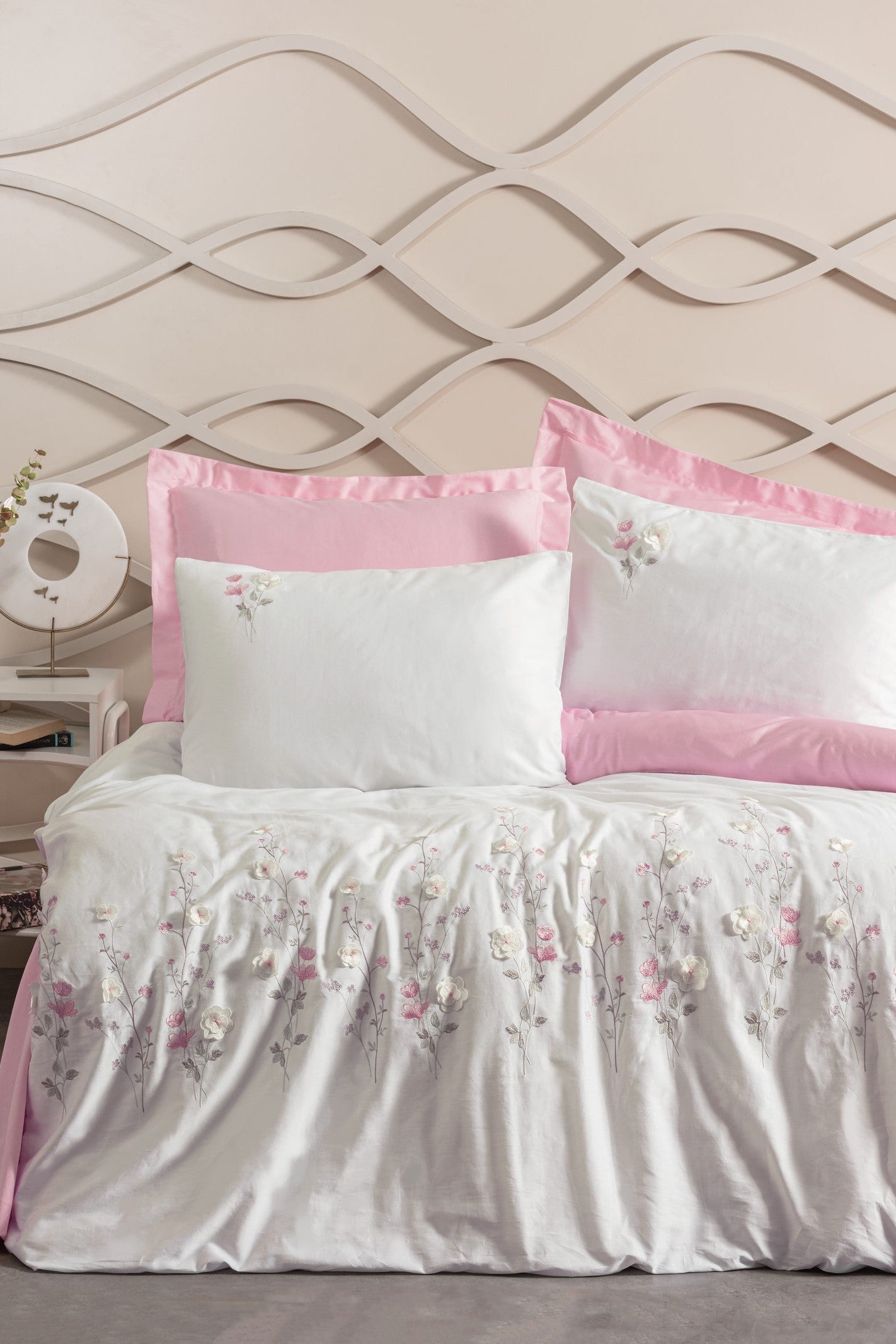 Cotton Box-3D Nakışlı Saten Çift Kişilik Nevresim Takımı Jolie Pembe-Nevresim Takımı-1-Milagron.com