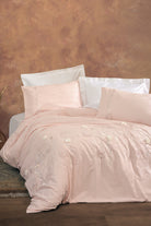 Cotton Box-3D Nakışlı Saten Çift Kişilik Nevresim Takımı Lesley Pudra-Nevresim Takımı-1-Milagron.com
