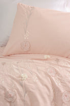Cotton Box-3D Nakışlı Saten Çift Kişilik Nevresim Takımı Lesley Pudra-Nevresim Takımı-2-Milagron.com