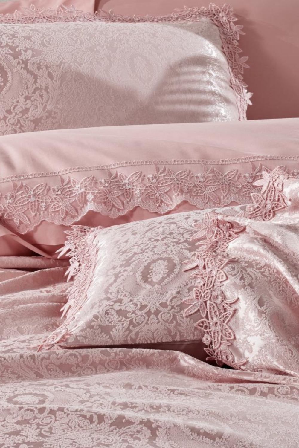 Cotton Box-Chi Chi Çift Kişilik Pikeli Nevresim Takımı Elegance Pudra-Pike Takımı-2-Milagron.com