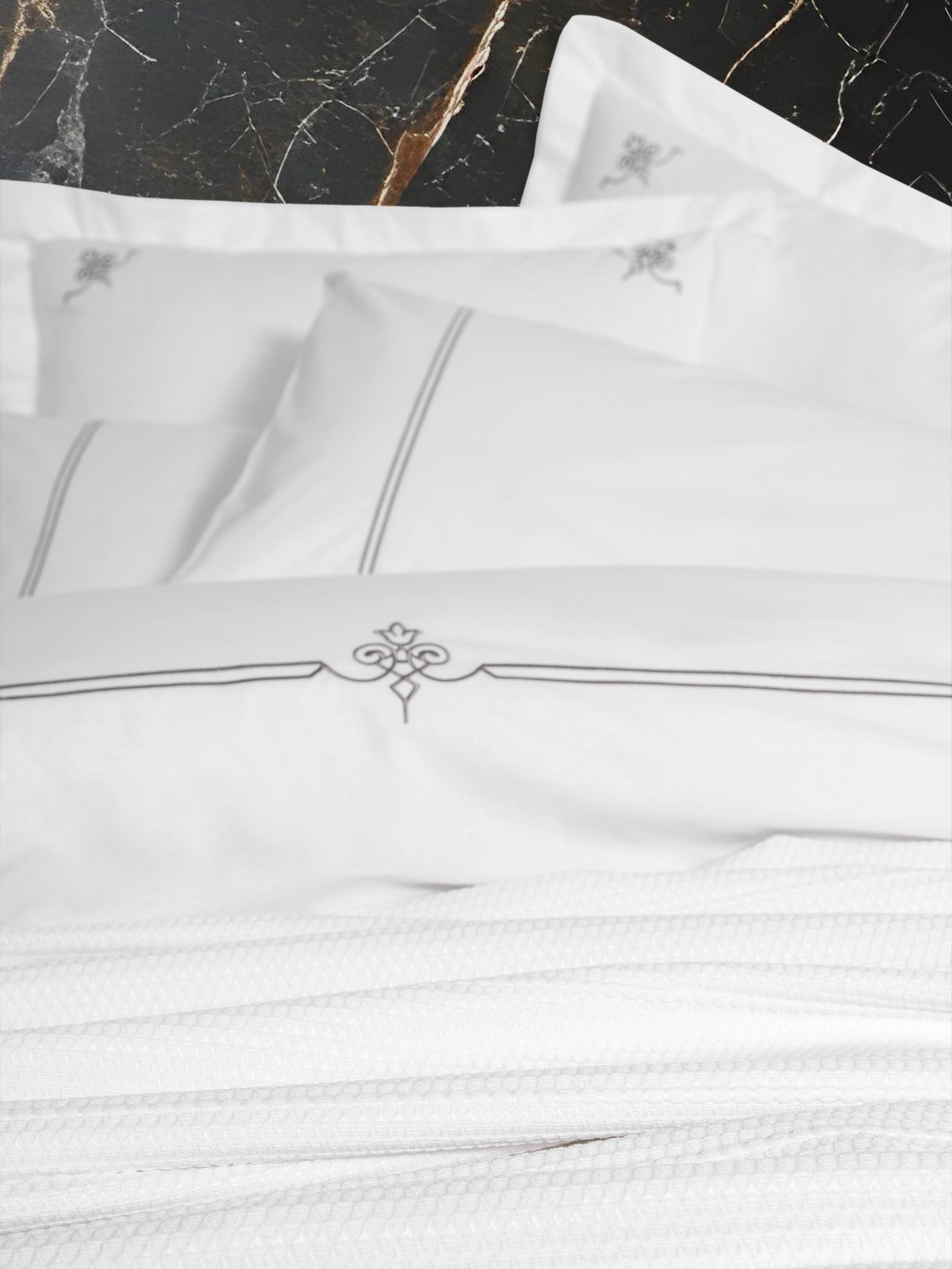 Cotton Box-Classic Çeyizlik Çift Kişilik Pikeli Nevresim Takımı Güher Beyaz-Pike Takımı-2-Milagron.com