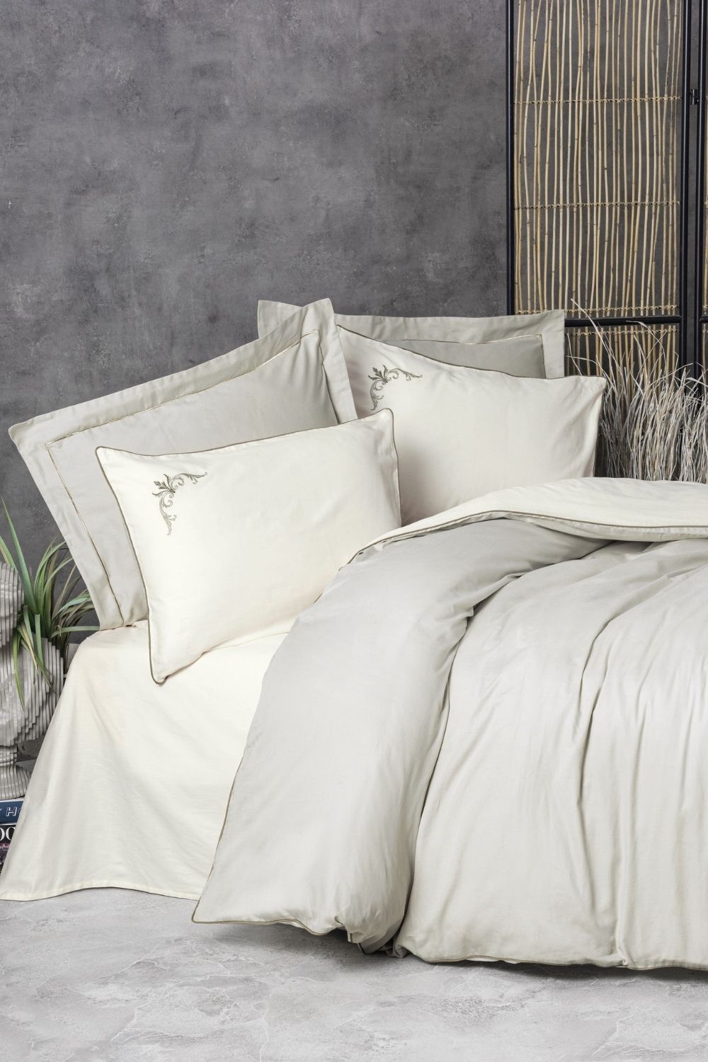 Cotton Box-Elite Saten Çift Kişilik Nevresim Takımı Teresa Bej-Nevresim Takımı-1-Milagron.com