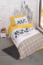 Cotton Box-Cotton Box Genç Odası Tek Kişilik Lastikli çarşaflı Nevresim Takımı Worldwide Hardal-Tek Kişilik Nevresim Takımı-1-Milagron.com