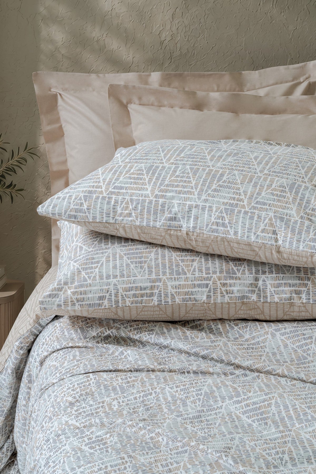  Minimal Çift Kişilik Lastikli Çarşaflı Nevresim Takımı Loom Bej