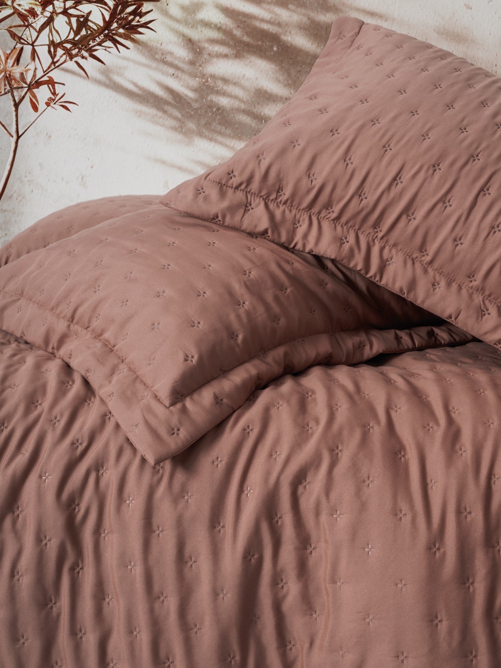 Cotton Box Serra Çift Kişilik Yatak Örtüsü Niva Gül Kurusu