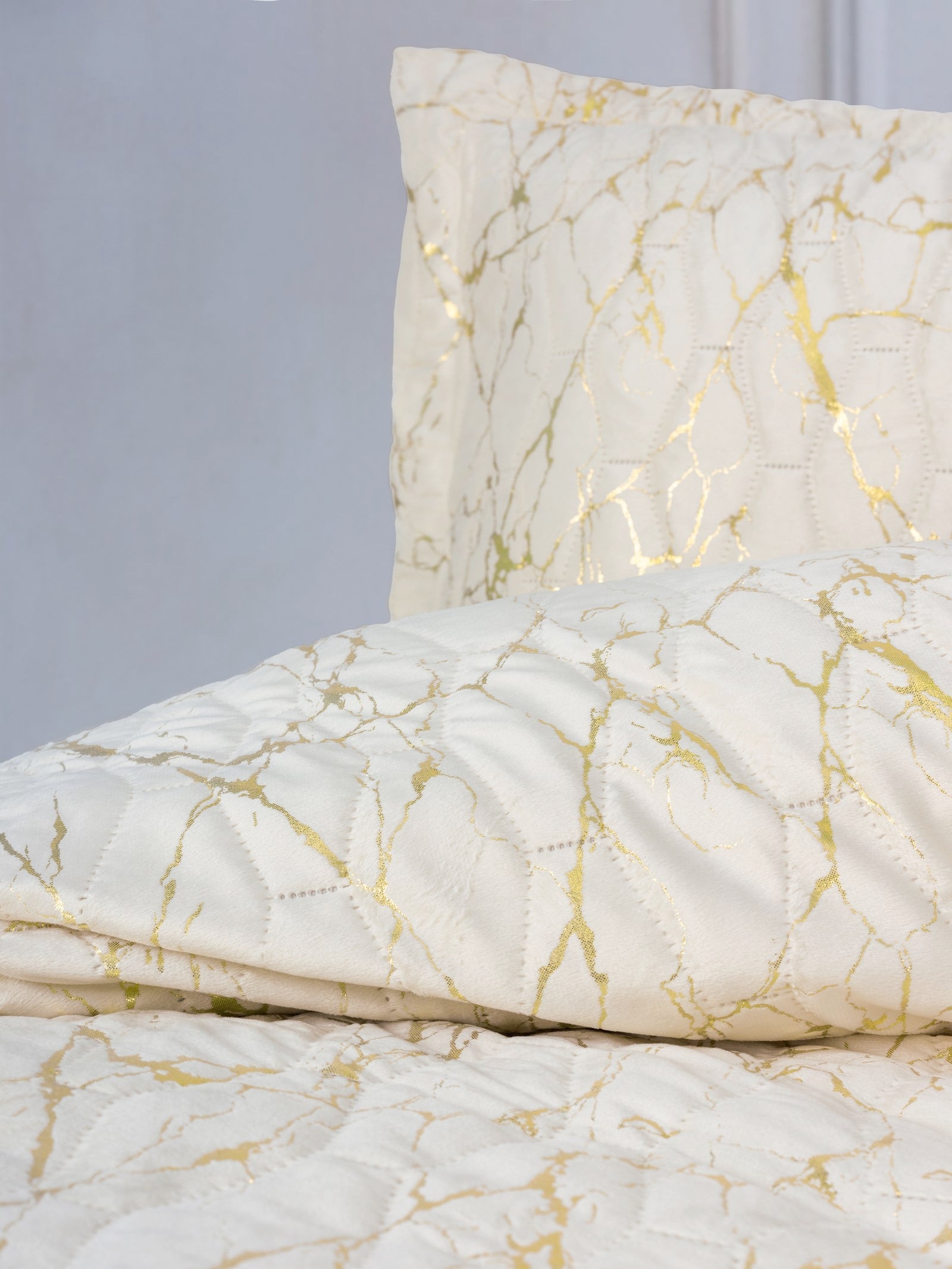 Cotton Box-Smart Tek Kişilik Yatak Örtüsü Kadife Varaklı Destello Krem-Yatak Örtüsü-2-Milagron.com