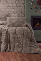 Cotton Box-Tek Kişilik Peluş Yorgan Seti Bej 155x215 Cm-Yorgan-1-Milagron.com