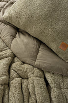 Cotton Box-Tek Kişilik Peluş Yorgan Seti Taş 155x215 Cm-Yorgan-2-Milagron.com