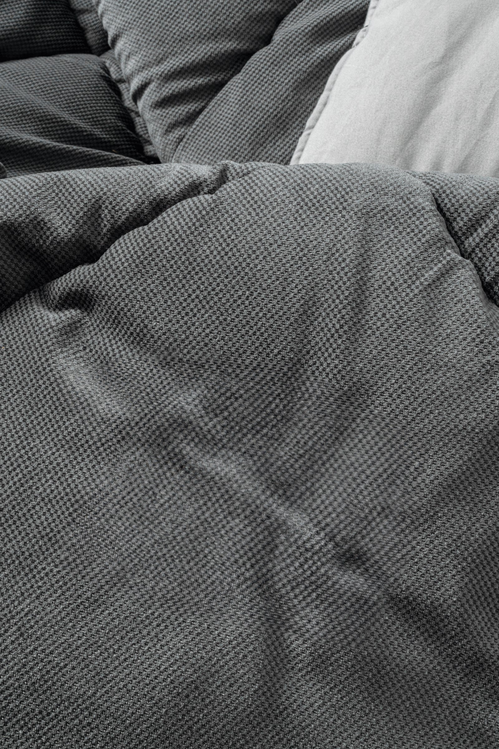 Cotton Box-Cotton Box Tek Kişilik Utka Yorgan Antrasit 155x215-Tek Kişilik Yorgan-3-Milagron.com