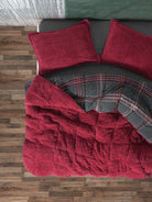Cozy Home-Festive Çift Kişilik Çift Taraflı Peluş Yorgan Noel Kırmızı-Yorgan-3-Milagron.com