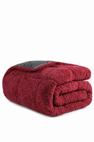 Cozy Home-Festive Çift Kişilik Çift Taraflı Peluş Yorgan Noel Kırmızı-Yorgan-5-Milagron.com
