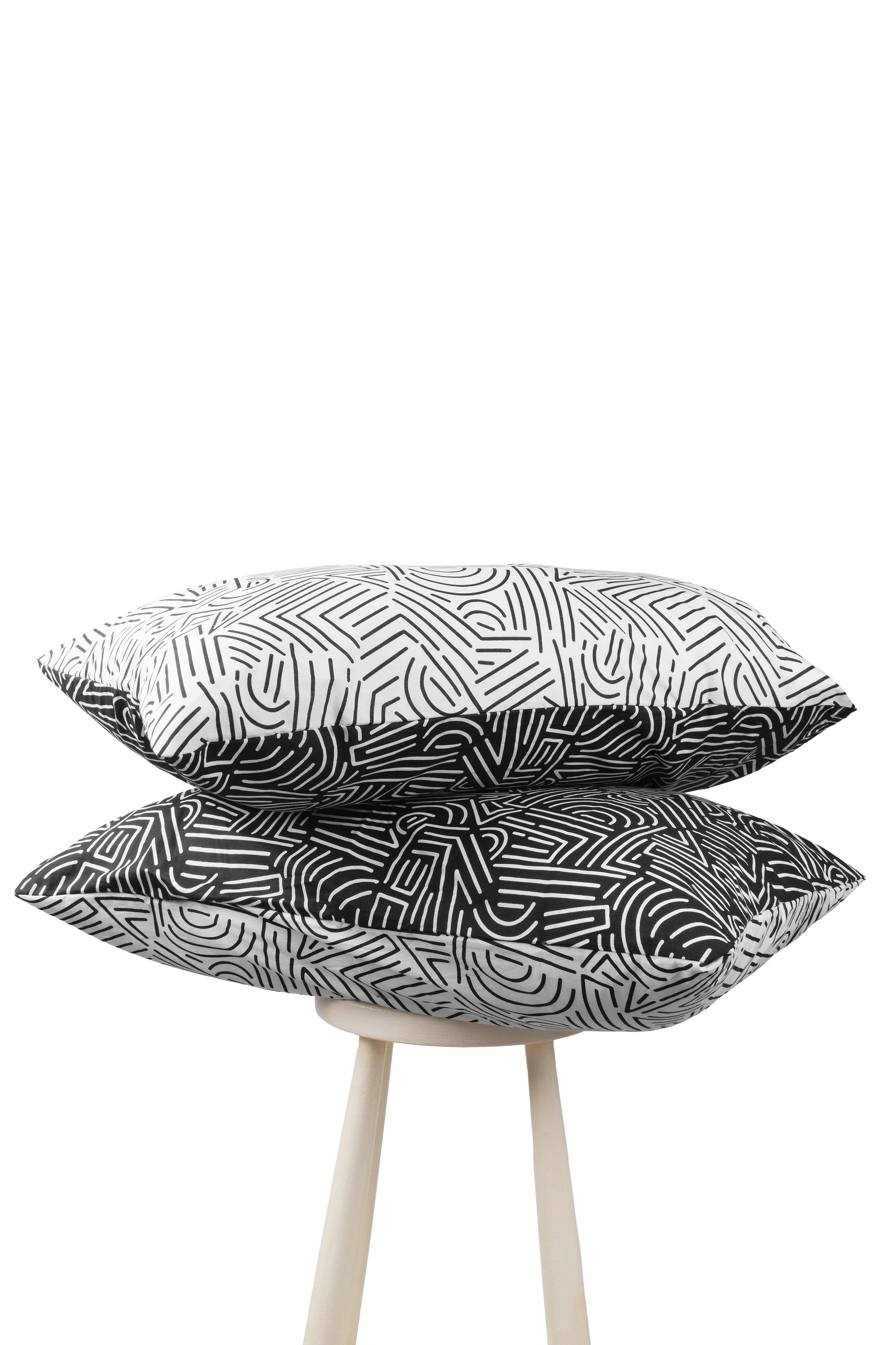 Cozy Home Mono Çift Taraflı Yastık Kılıfı Maze Siyah 50X70